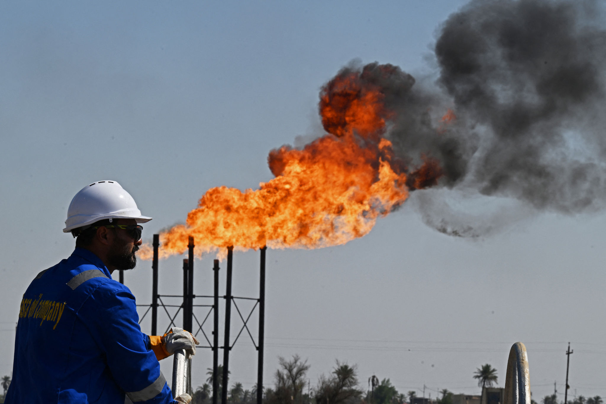 Giá dầu nối đà tăng phiên thứ 4 liên tiếp trước sức ép căng thẳng Mỹ - Iran